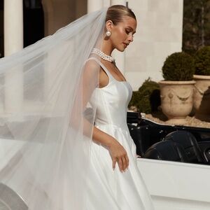 Jane Hill Chapel Length Veil